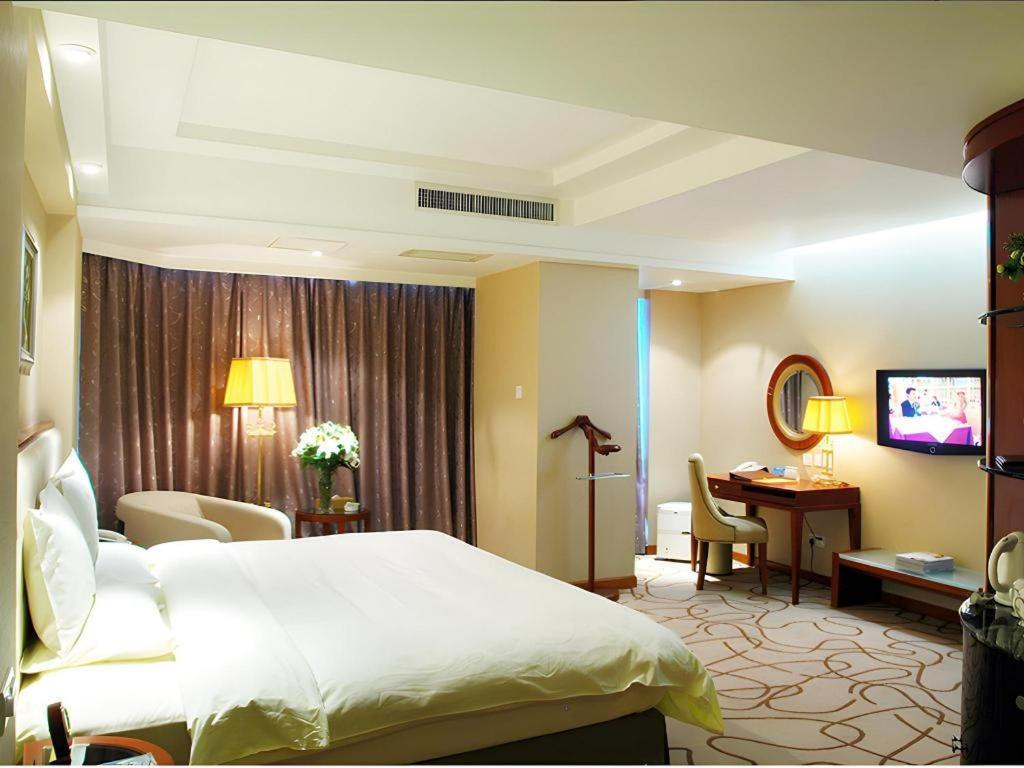 Nanchang Galactic Peace International Hotel Екстериор снимка