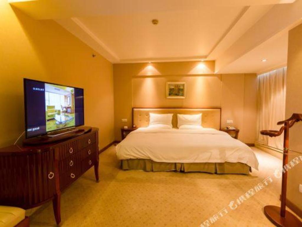 Nanchang Galactic Peace International Hotel Екстериор снимка