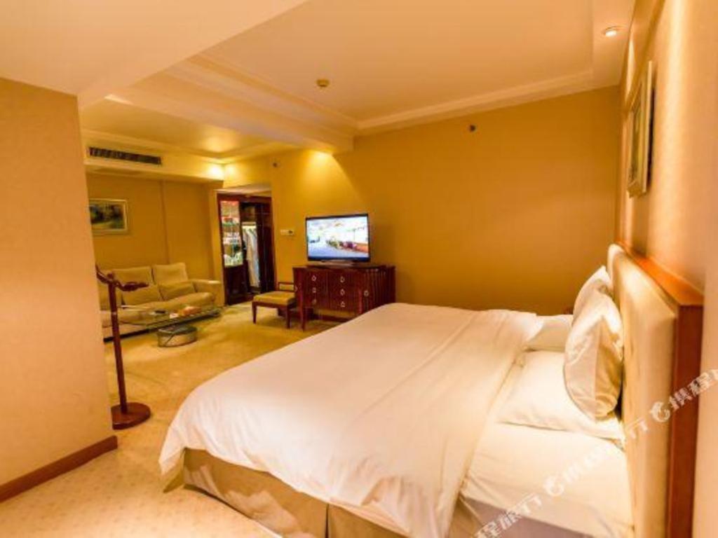 Nanchang Galactic Peace International Hotel Екстериор снимка