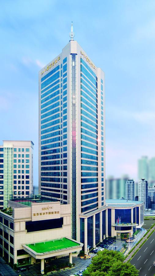 Nanchang Galactic Peace International Hotel Екстериор снимка